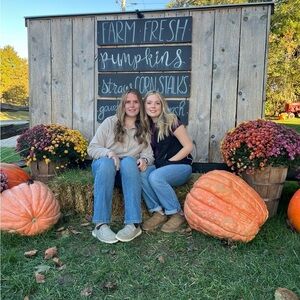 Meet your Posher, Kaelyn